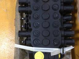 332/F6665 JCB 3CX, JCB 4CX. Распределитель задней стрелы