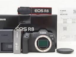 Canon EOS R8 Aynasız Fotoğraf Makinesi
