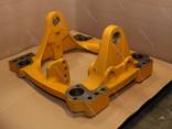 CAT FRAME 3161079 9R7710 3155384 2366954 2923274 3155385 - photo 2