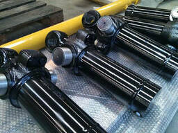 Caterpillar Гидроцилиндр 1163521 ,116-3521