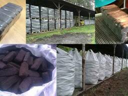 Fuel peat briquettes (peat bricks)