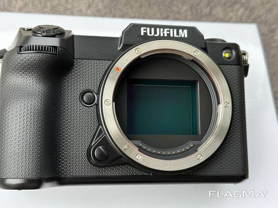 FUJIFILM GFX 100S II Orta Format Aynasız Fotoğraf Makinesi
