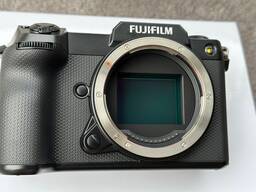FUJIFILM GFX 100S II Orta Format Aynasız Fotoğraf Makinesi