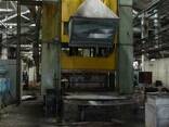 Hydraulic press Moldmatik-450 with sliding table - фото 3