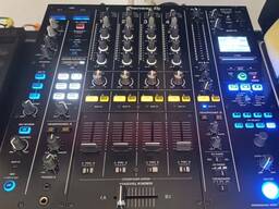 Pioneer DJM A9 mikser