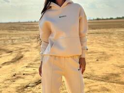 Пошив женской одежды под личным брендом