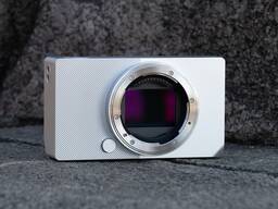 Sigma BF Aynasız Fotoğraf Makinesi