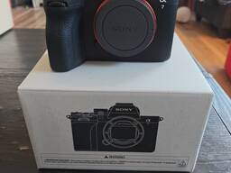 Sony a7 V Aynasız Fotoğraf Makinesi