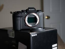 Sony a9 III Aynasız Fotoğraf Makinesi